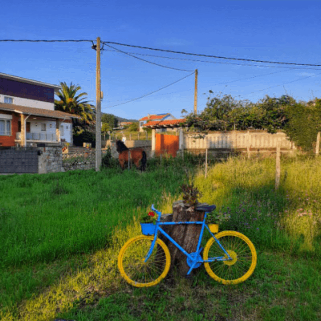 Bicicletas decorando las calles deNovellana Asturias