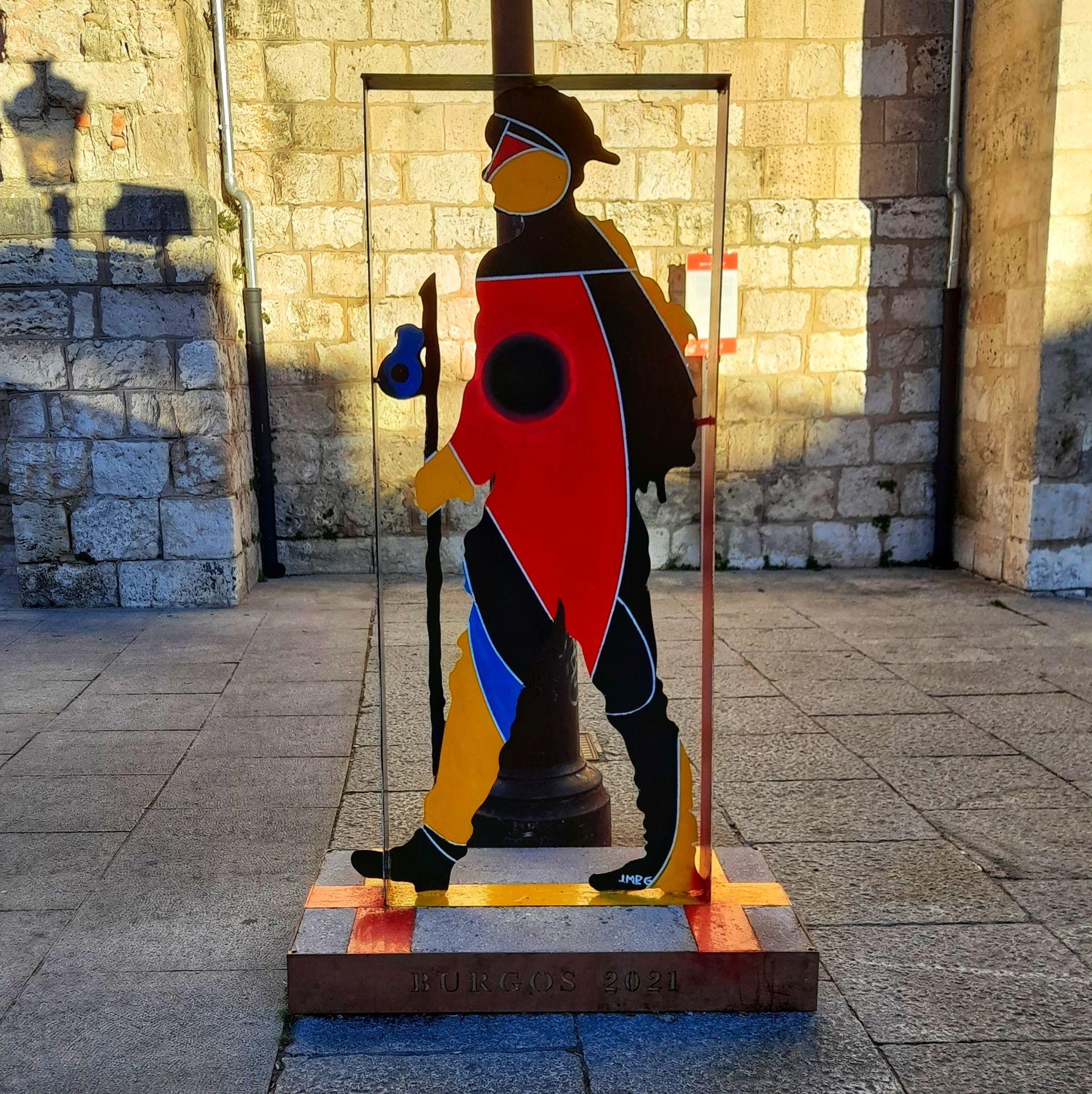 Estatua de perwgrino en Burgos